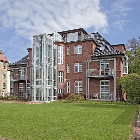 Hoeger * Boltenhagen (Ostseebad)